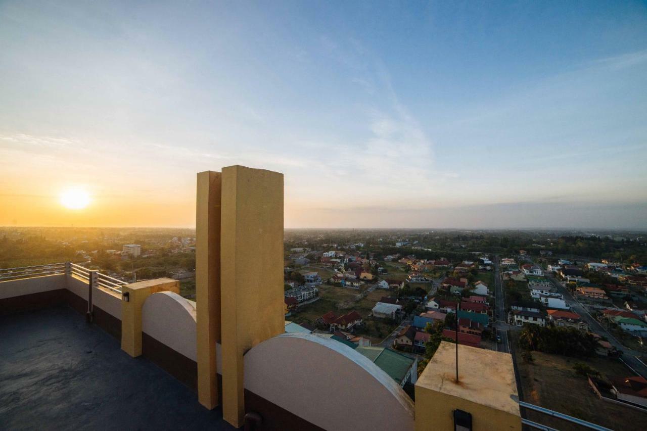 RedDoorz Premium @ Cityland Tagaytay 2 Tagaytay City Zewnętrze zdjęcie