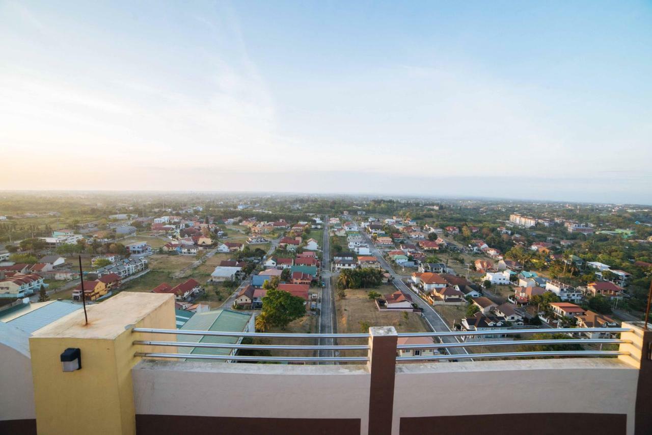 RedDoorz Premium @ Cityland Tagaytay 2 Tagaytay City Zewnętrze zdjęcie